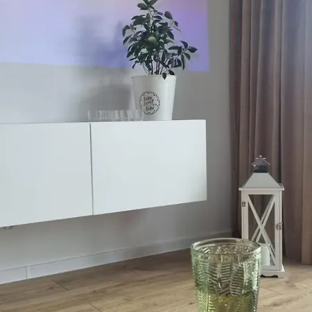 Apartament Niepolomicka 50 M18 *